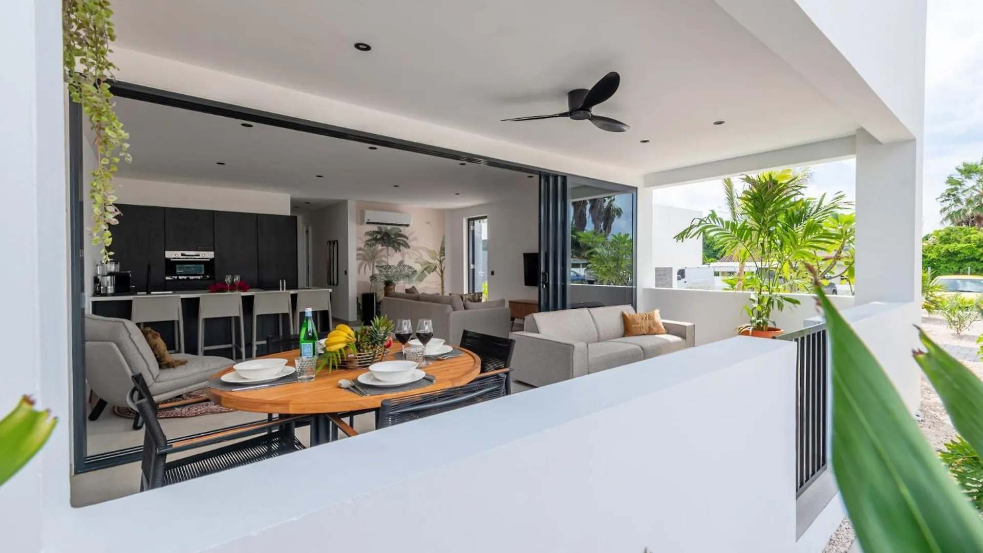 Palm Suite - Newly Constructed Poolside Apartment Just Minutes From The Beach Jan Thiel 0*,